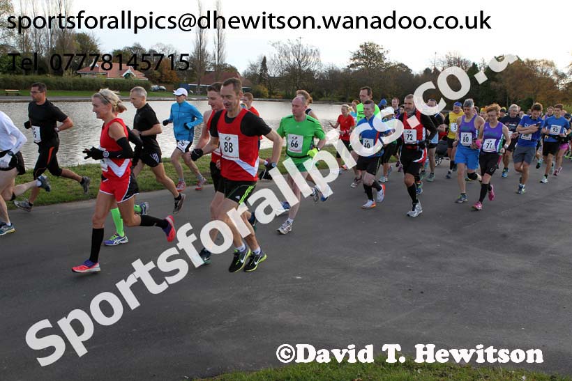 Newcastle Town Moor Marathon. Photo: David T. Hewitson/Sports for All Pics